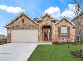902 Blackhawk Dr, Princeton, TX 75407