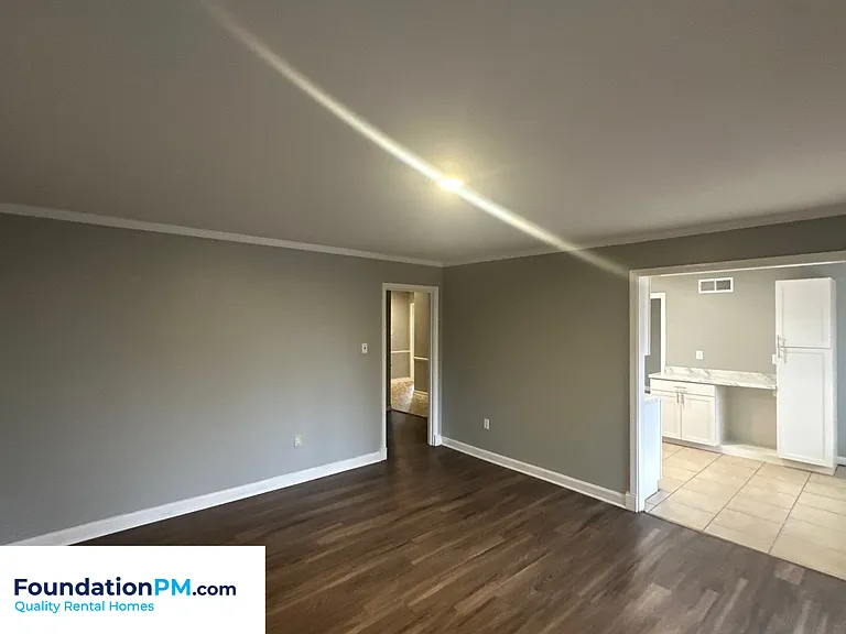 5361 Timberdale Ave — Photo 10