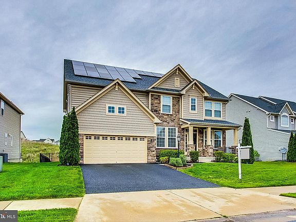 2nd image of 75 Coachman Cir