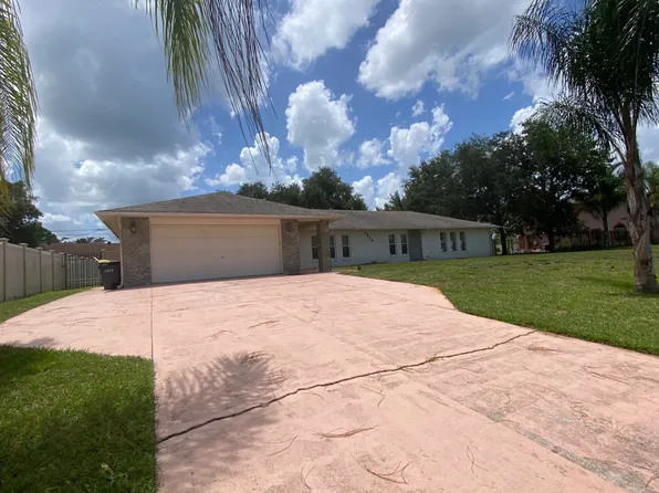 2828 Royal Palm Dr, Edgewater, FL 32141