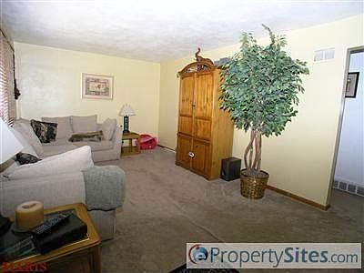 2nd image of 7637 General Sheridan Ln