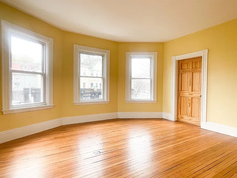 381 Centre St #2 — Photo 19