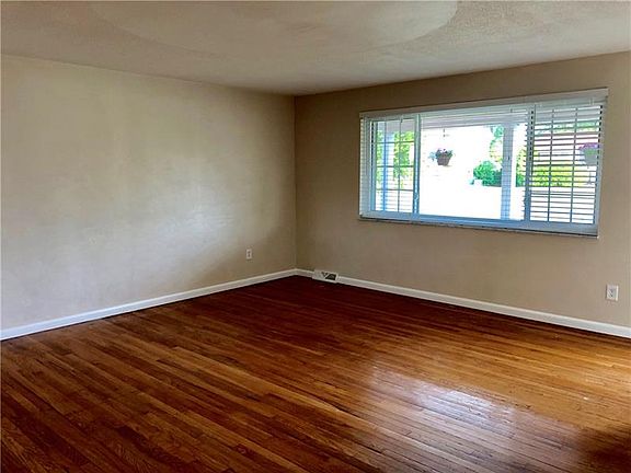 4th image of 14519 Michael Dr
