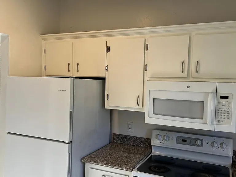 342 San Andreas — Photo 26