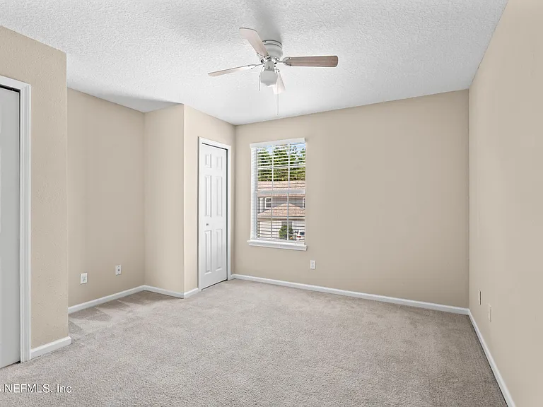 313 Scrub Jay Dr — Photo 20
