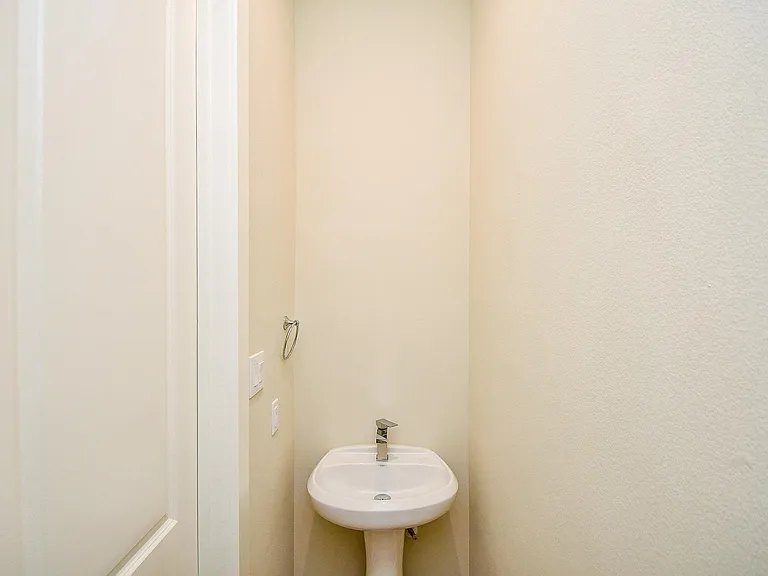 2307 Warhol Way — Photo 20