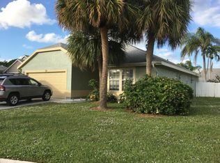 28 Heather Cove Dr, Boynton Beach, FL 33436