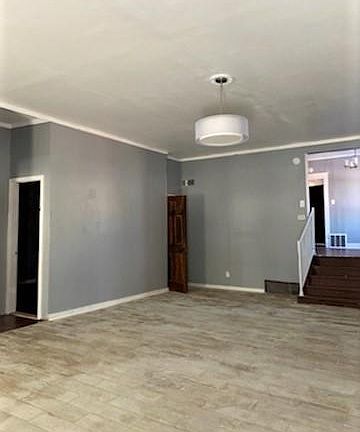 5th image of 102 Peace St