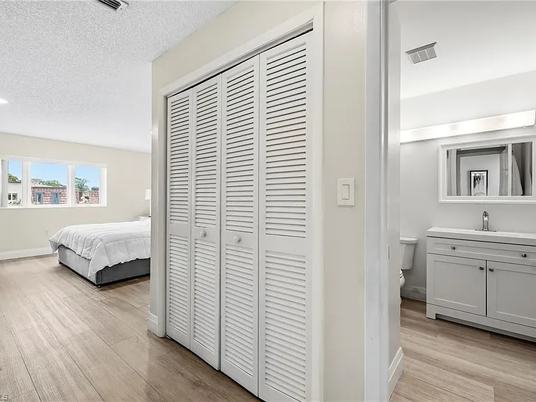 428 Meadowlark Ln #B — Photo 12