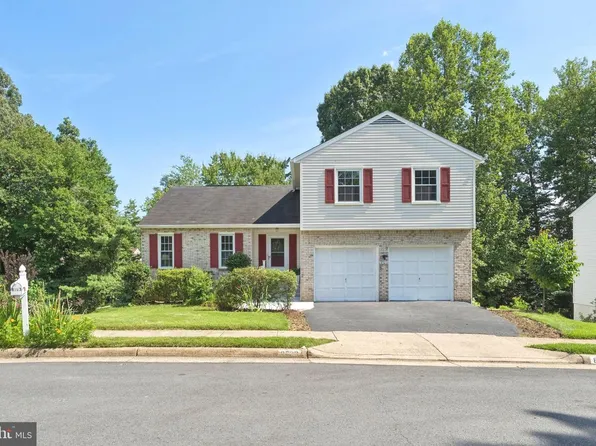 8523 Hooes Rd, Springfield, VA 22153