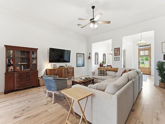 3rd image of 4094 Camryn Rd