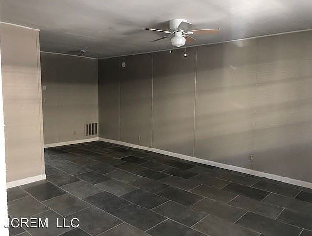 2nd image of 126 Marshall St APT 8