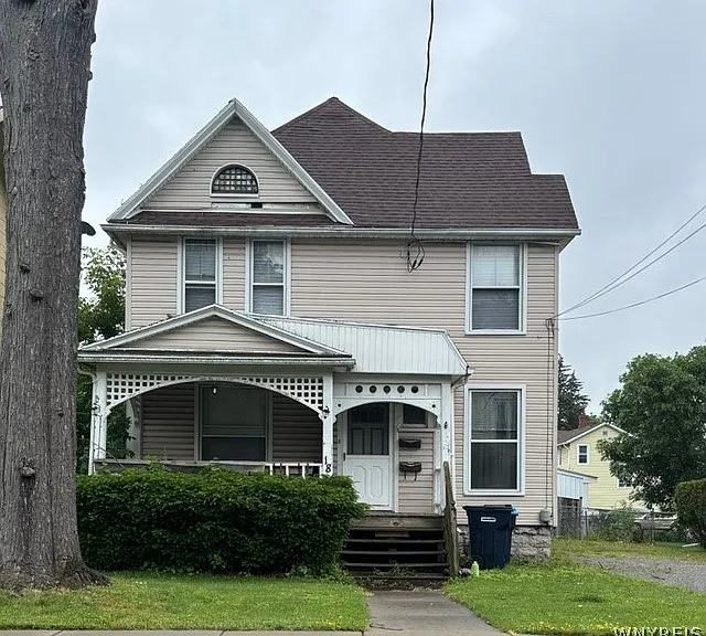 18 Tracy Ave — Photo 1