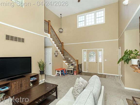 2nd image of 1025 Crystal Wood Dr