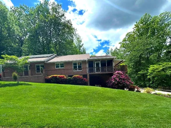 3523 Hilltop Dr, Port Republic, MD 20676