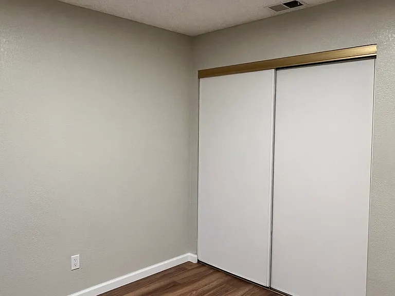 5513 Shaver Ct — Photo 17
