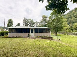 753 Doc Fox Rd, Forest Hill, WV 24935