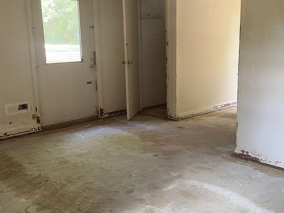 5th image of 180 Main St APT 1109