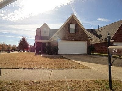 1st image of 639 Grant Dr