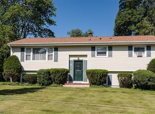 2 Marlyn Ter, Budd Lake, NJ 07828