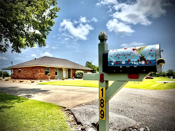 189 Wakefield Ln, Wharton, TX 77488