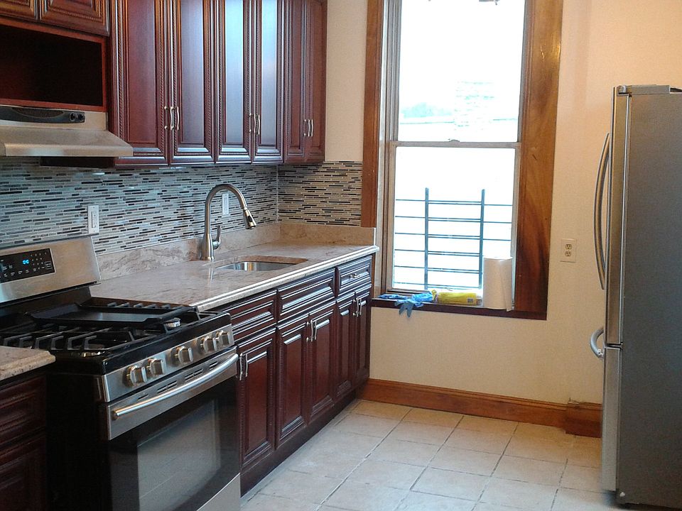 2nd image of 5529 Metropolitan Ave #1