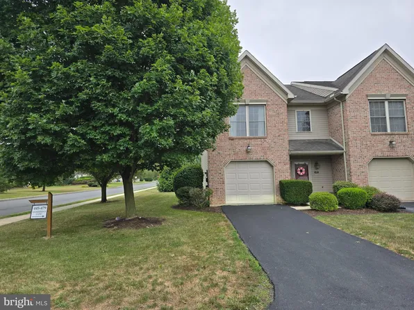 479 Stonehedge Ln, Mechanicsburg, PA 17055
