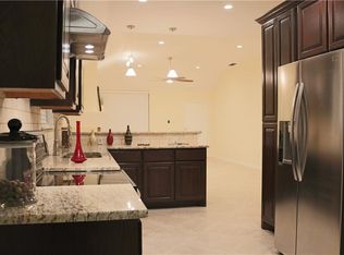 6928 Crystal Ln, North Richland Hills, TX 76182
