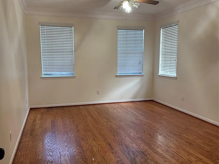 210 Indian Summer Ct — Photo 9