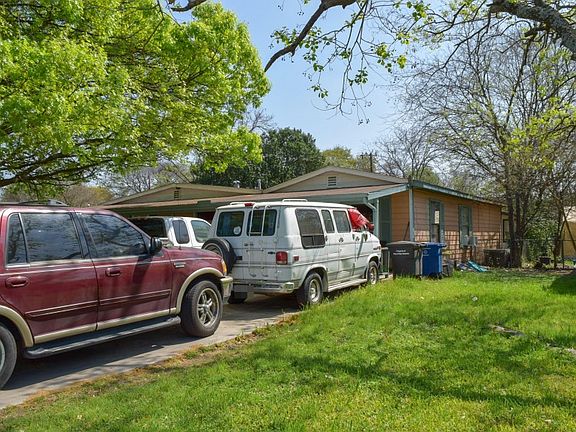 3rd image of 266 Birchwood Dr