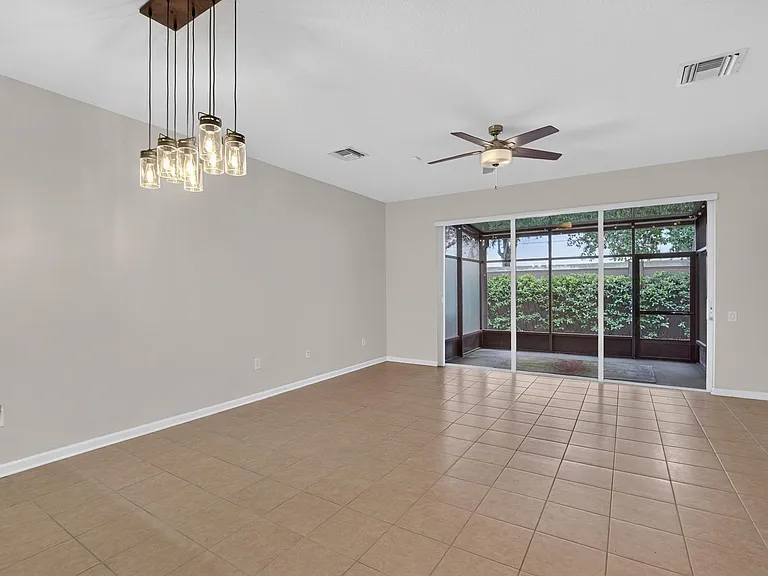 10137 Pink Palmata Ct — Photo 10