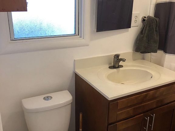 2nd image of 1137 El Camino Real APT 2