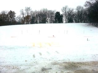 1940 Pine Rdg, Onalaska, WI 54650