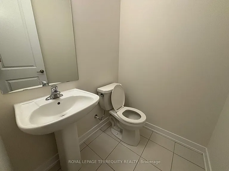 55 Ingersoll Ln — Photo 15