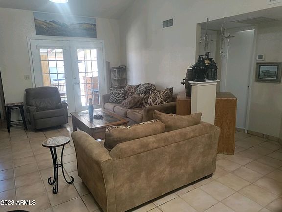 3rd image of 4037 E LA PUENTE Avenue