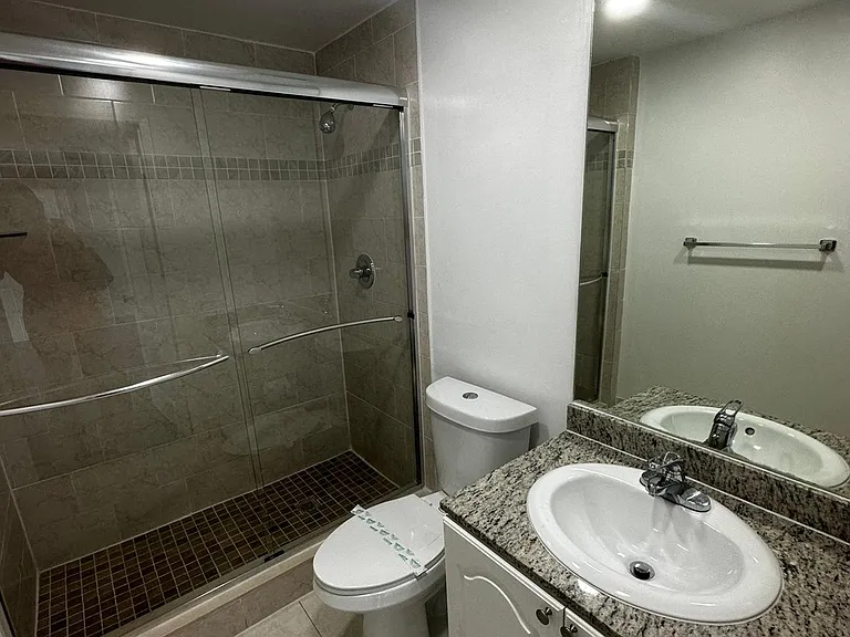 17000 N Bay Rd #910 — Photo 10