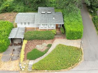 9370 NE Shore Dr, Indianola, WA 98342