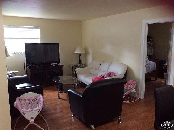 2nd image of 831 W Beaver Creek Blvd #C9