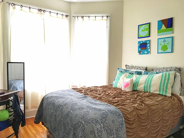 1032 W George St #2 — Photo 4