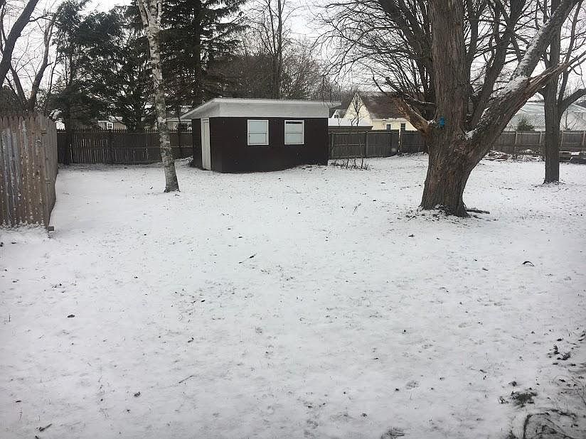 2nd image of 19 Logwood St