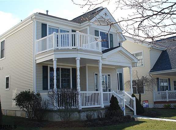 2nd image of 2549 Bay Ave