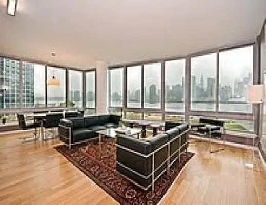 Sold by Nest Seekers International | media 5