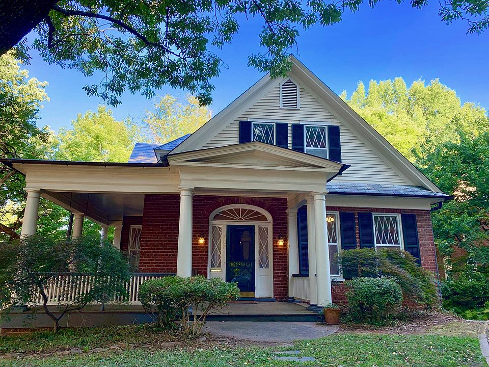 Welcome home to 408 Altamont Circle