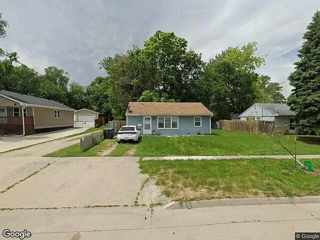 Nice 3 Bedroom Home — Photo 4