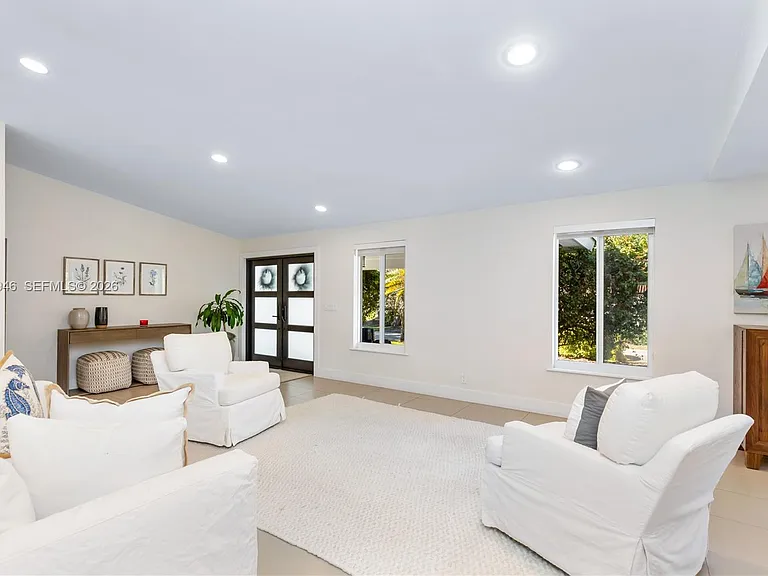 13303 SW 58th Ave — Photo 4