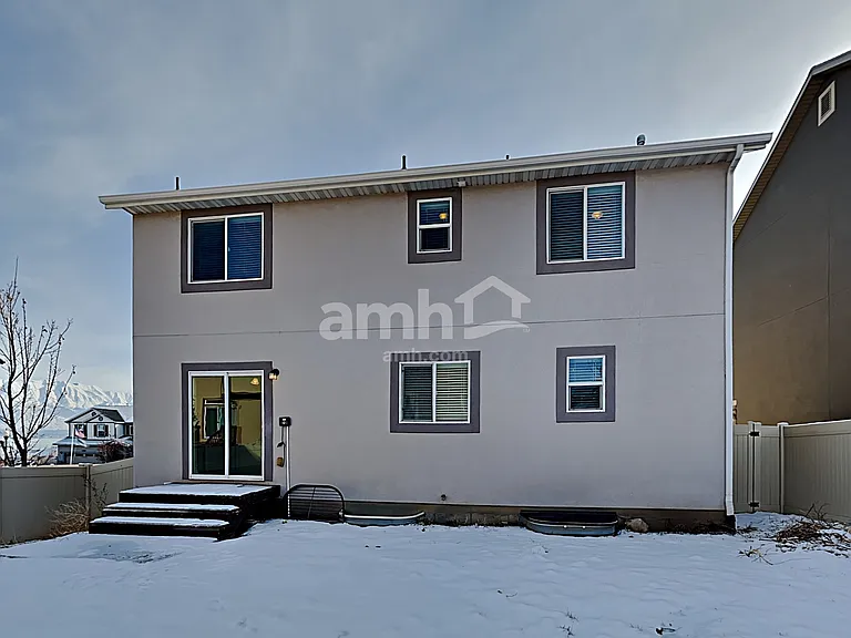 228 W Cedar Grove Ln — Photo 22
