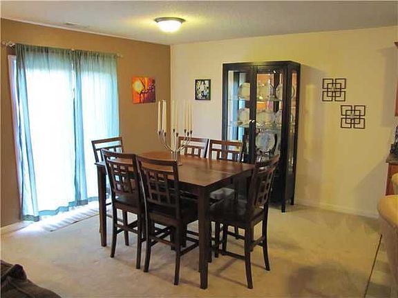 5th image of 9763 Centennial Ct