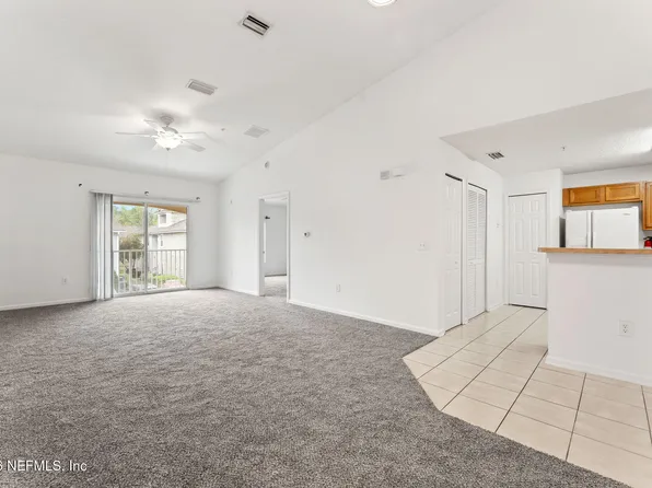 6111 MAGGIES Circle #109, Jacksonville, FL 32244