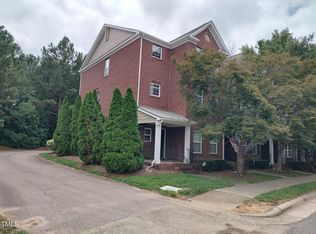 210 Grindstone Dr, Apex, NC 27502