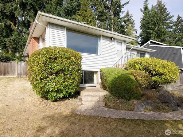 16333 Densmore Avenue N, Shoreline, WA 98133